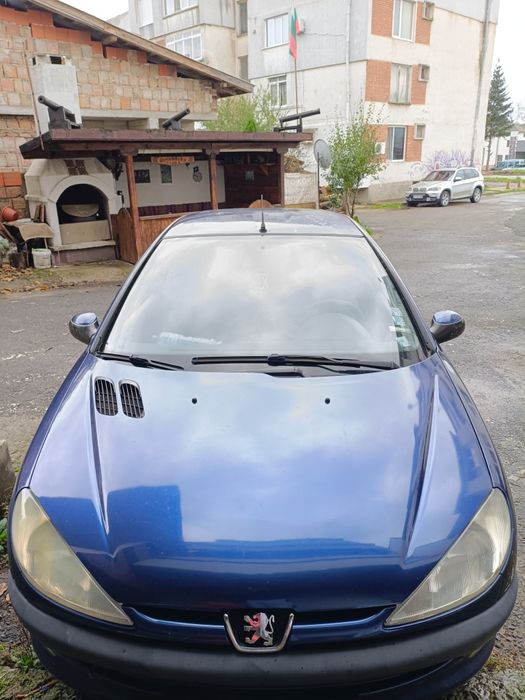 Peugeot 206 1.4 бензин