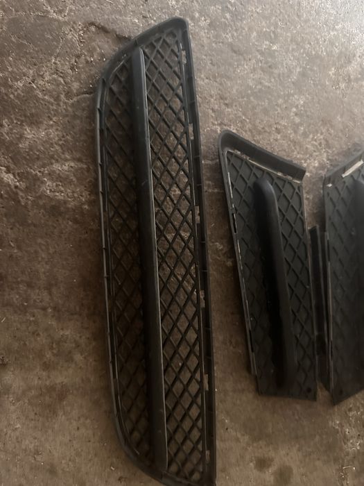 Странични решетки за Е90