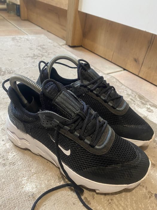 Adidasi Nike React Vision