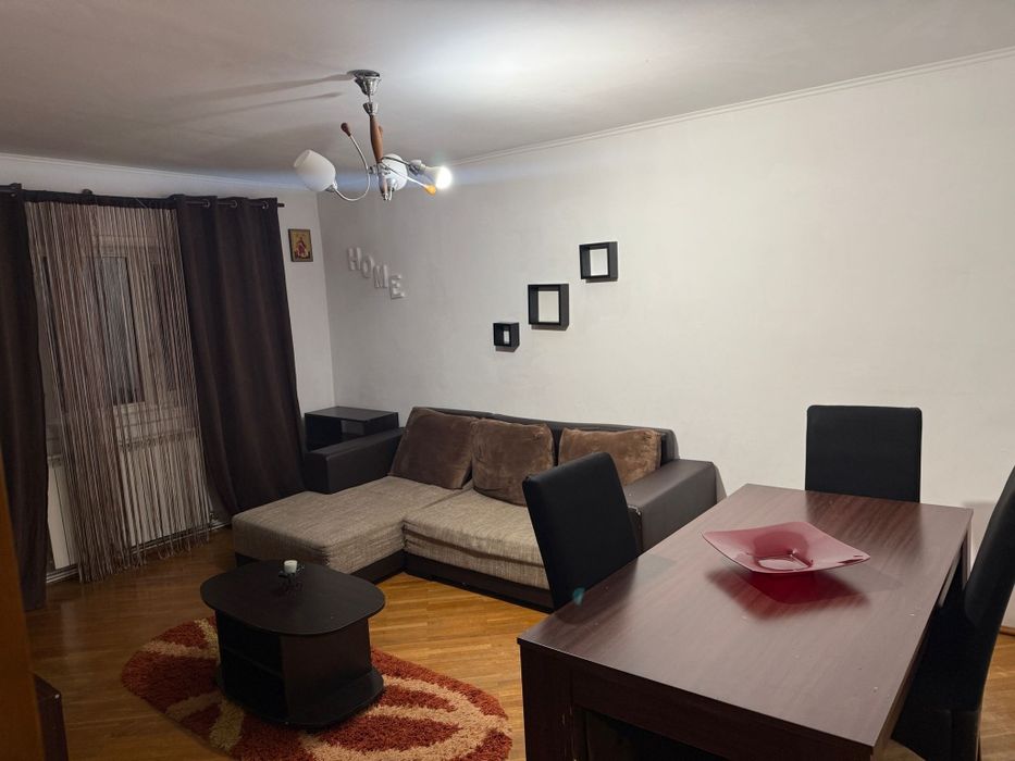 Vând apartament 3 camere Focșani, str. Bucegi, proprietar