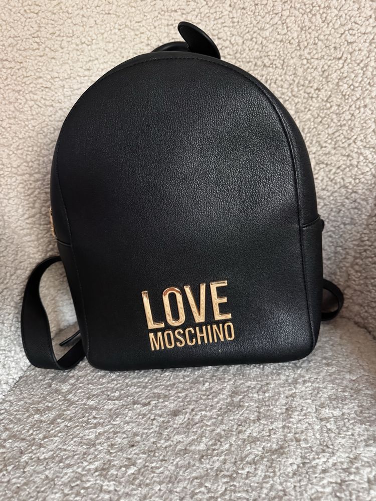 Дамска раница Love Moschino
