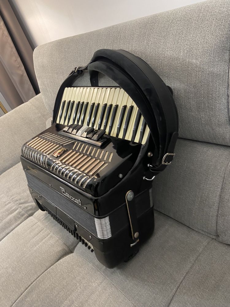 Acordeon Parrot/Scandalli cu 96 de basi