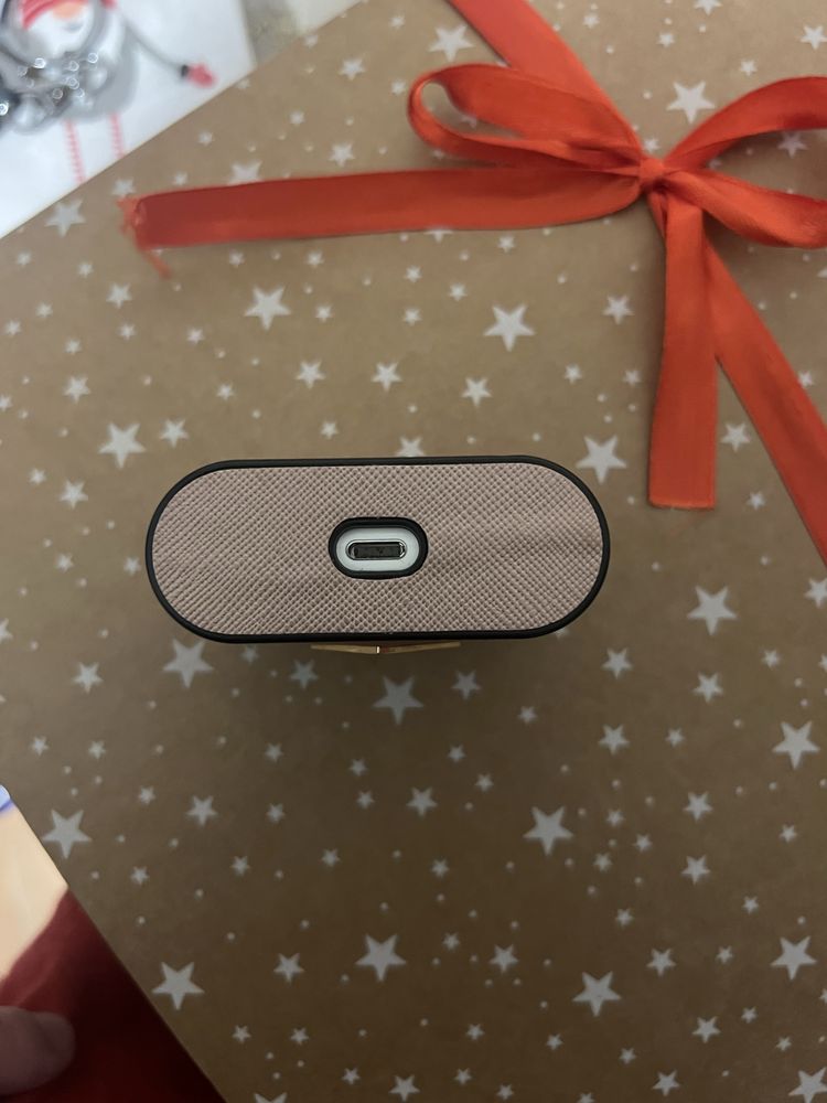 Husa airpods pro GUESS