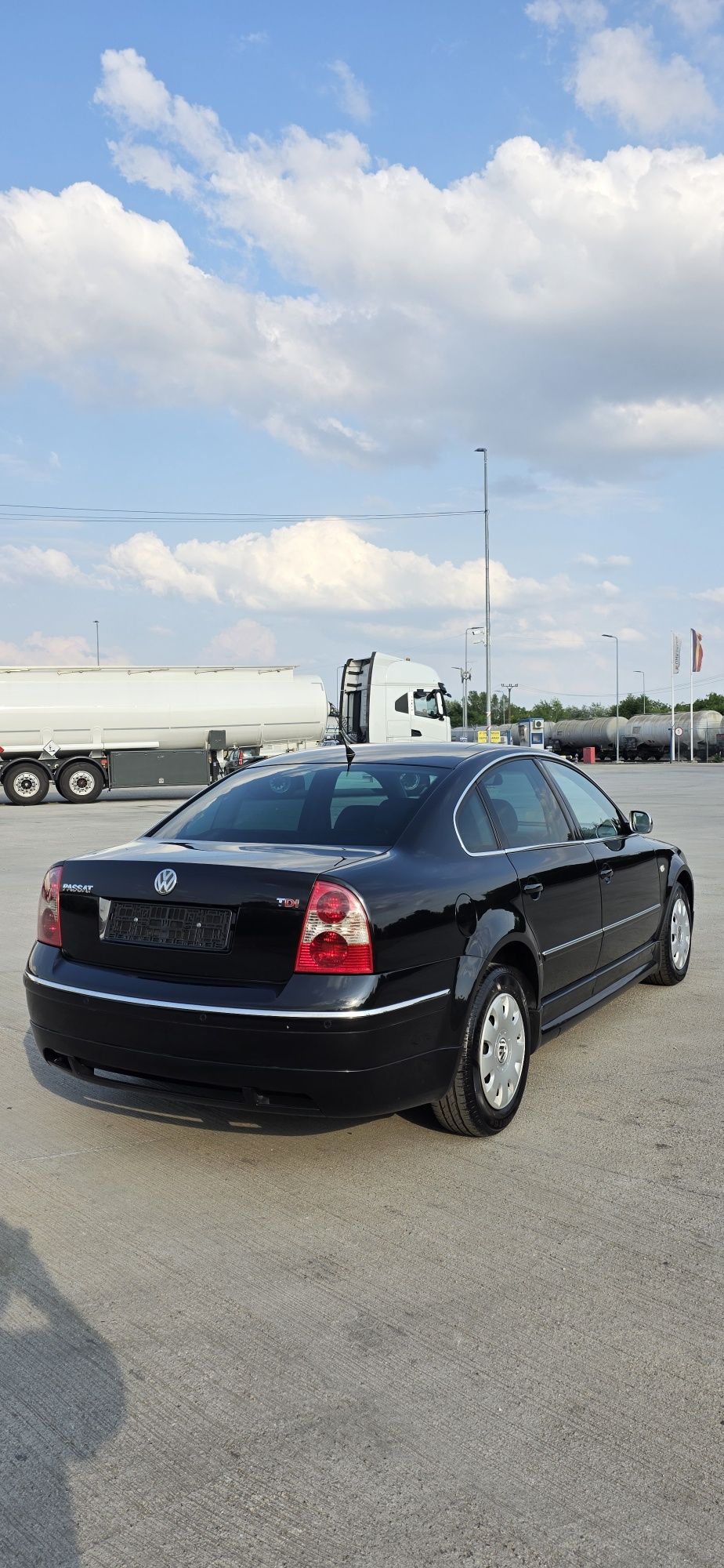 Vw Passat HighLine Limuzina 1.9 Tdi 131 cp