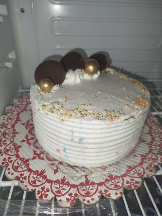 Tortlar ham buketler