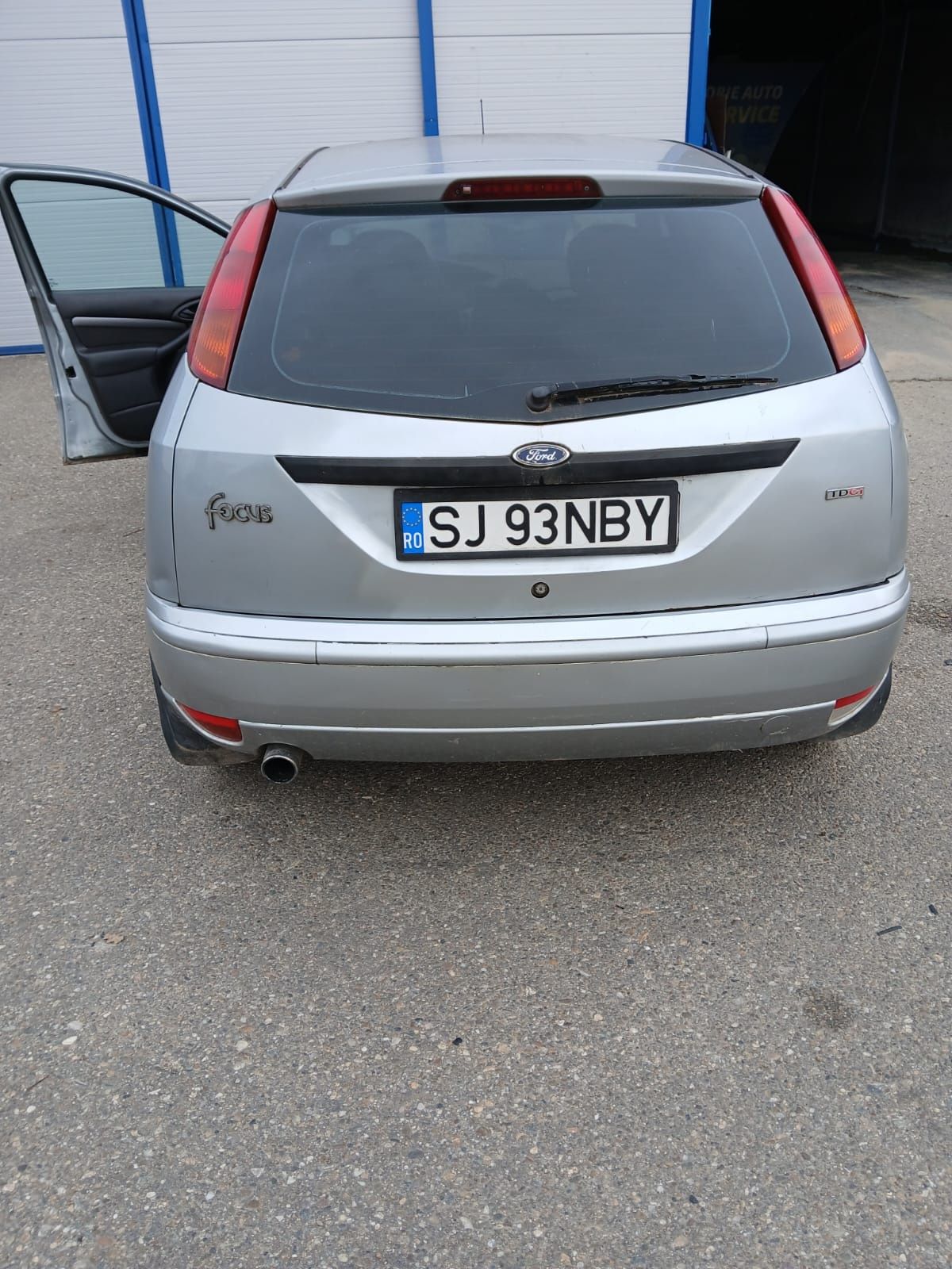 Vând Ford Focus 2003