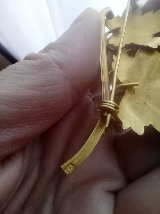 Brosa vintage aur 18k