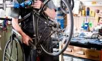 Reparații , recondiționare și vopsire biciclete.