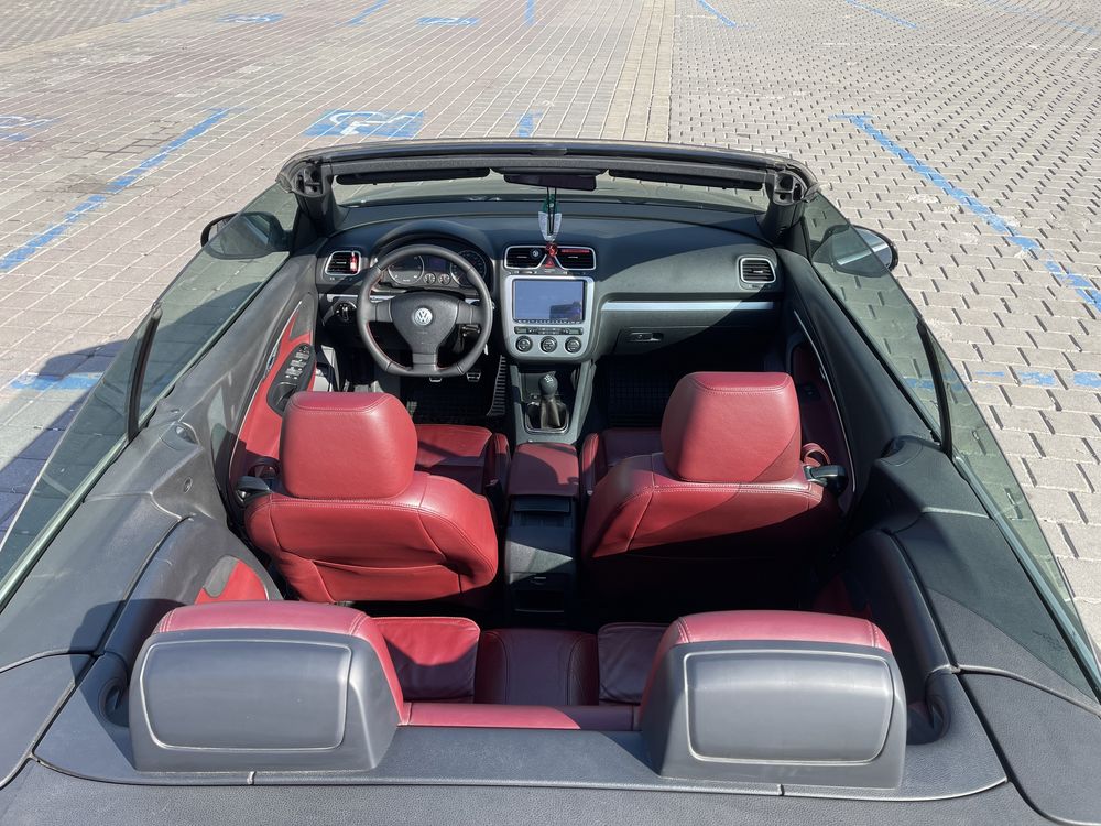 Volkswagen EOS - 2.0 Diesel,Carplay/AndroidAuto,senzori parcare, etc