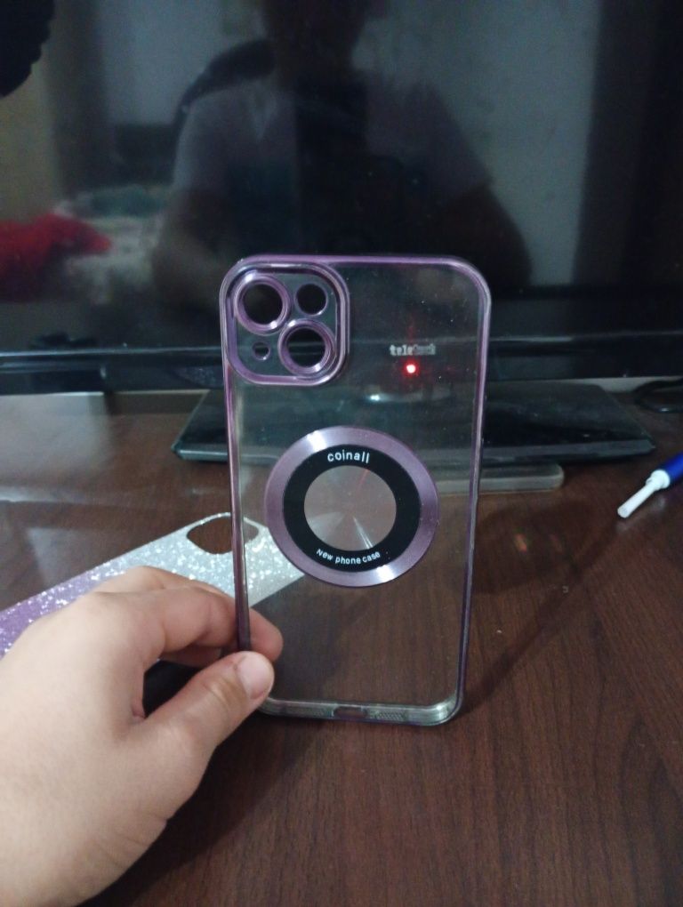 Vând  husă iPhone 13 fete