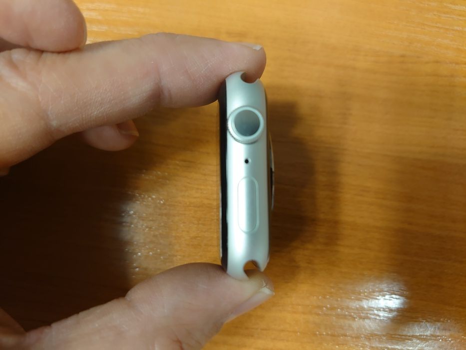 Apple Watch S8 45mm silver