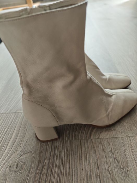 Бели боти Zara естествена кожа