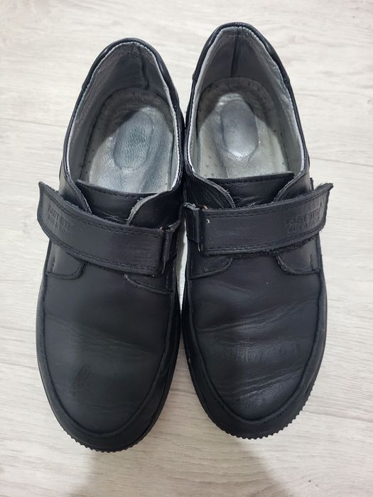 Продаётся бу обувь