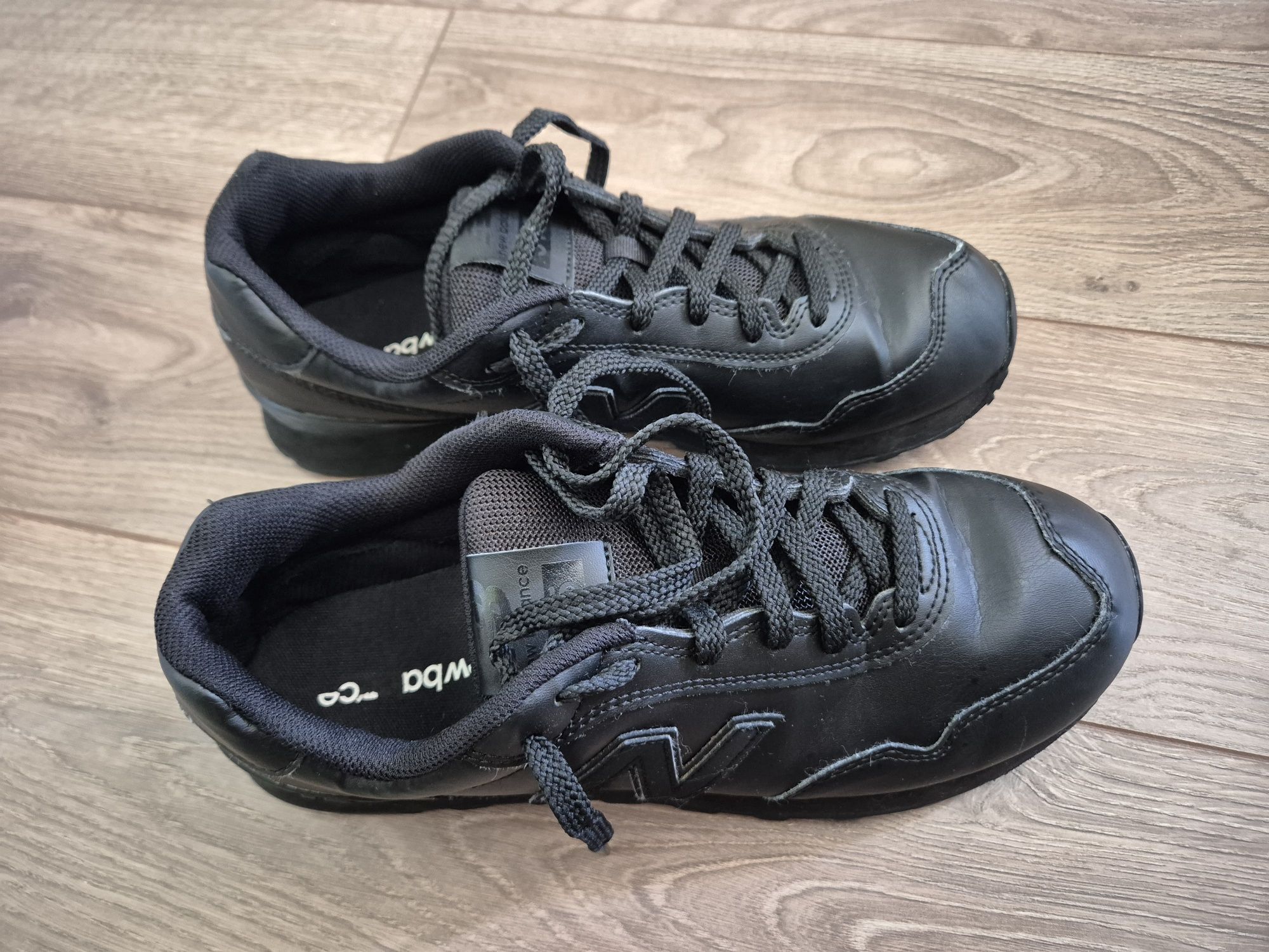 Маратонки New Balance 515, черни