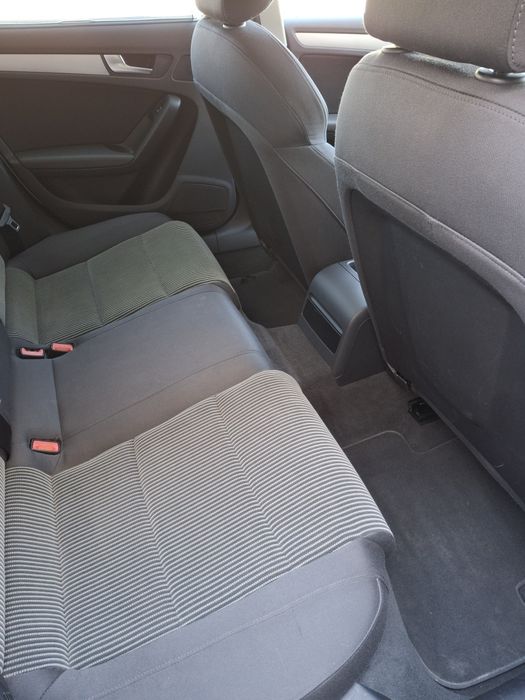 Ауди А4 2.0кубика