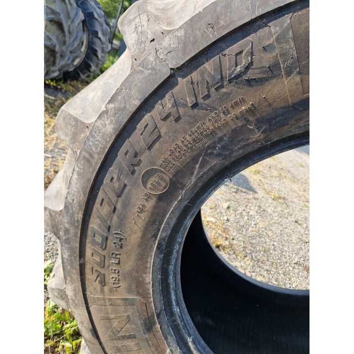 Cauciucuri 500/70R24, 19.5R24 marca Vredestein