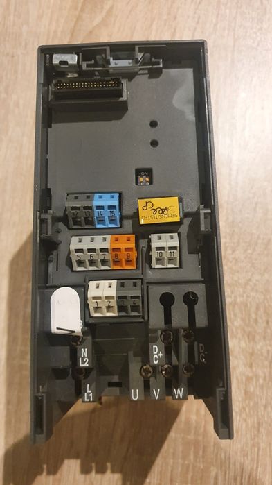 Vand Invertor Siemens Micromaster 420 cu programator "operator basic"