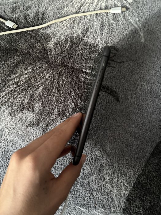 iPhone 11 fară garanție