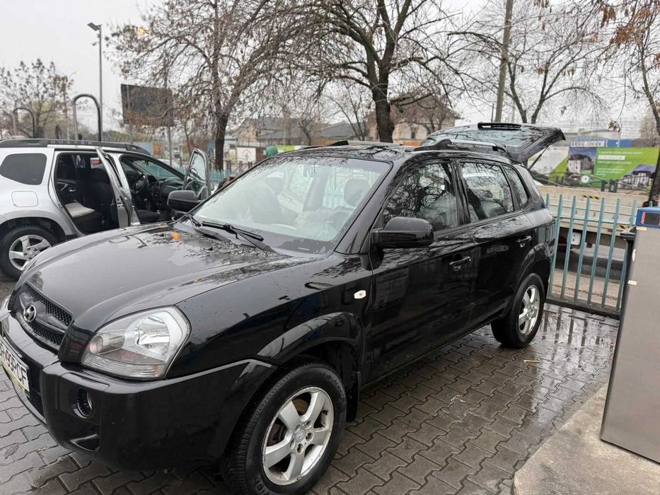 Hyundai Tucson 2.0 Benzina + GPL 140CP - stare buna, masina ingrijita!