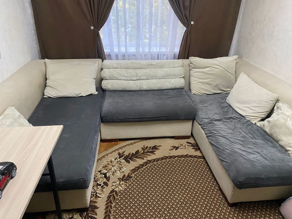 Диван угловой б/у