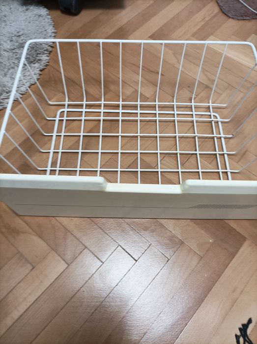 Rafturi pentru congelator