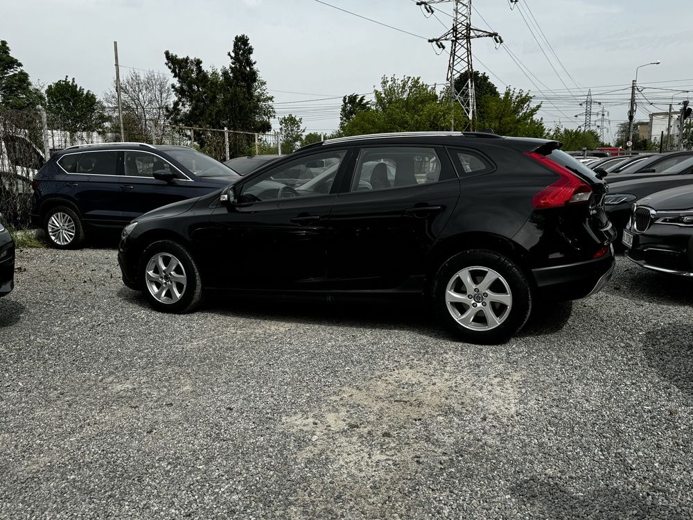 Volvo v40 cross country