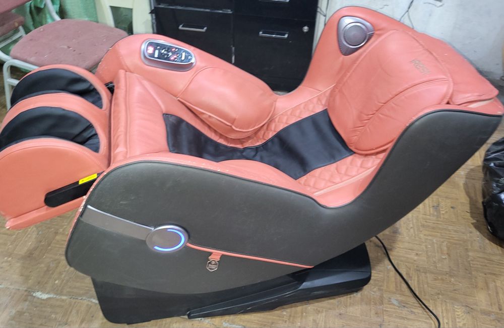 Массажное кресло iRest