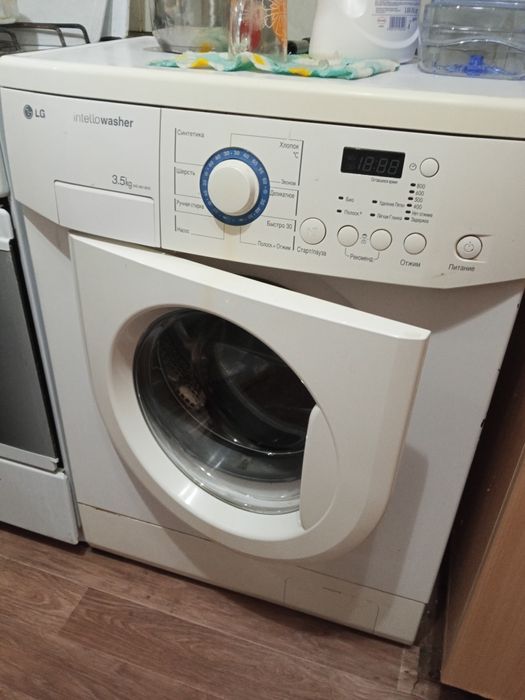 Продам стиральную машину