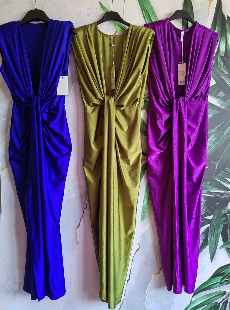 Rochie superbă, Italia,ascunse imperfecțiunile. Culori disponibile