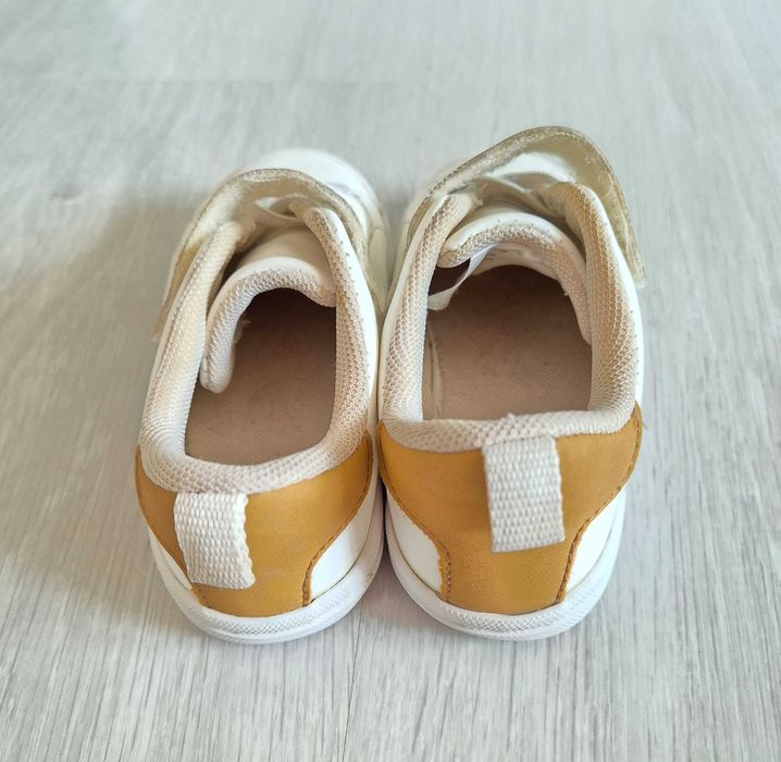 Tenesi albi baieti m25