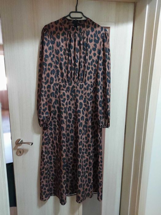 Дамска нова  рокля