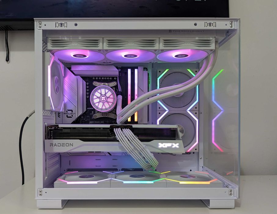 PC Ryzen 7 9800X3D RX 9070XT 32GB DDR5 1TB NVMe