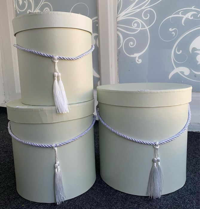 Картонные коробочка - расцветки разные