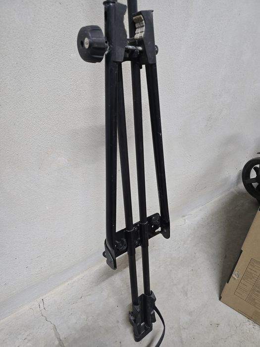 THULE авто стойка за велосипед