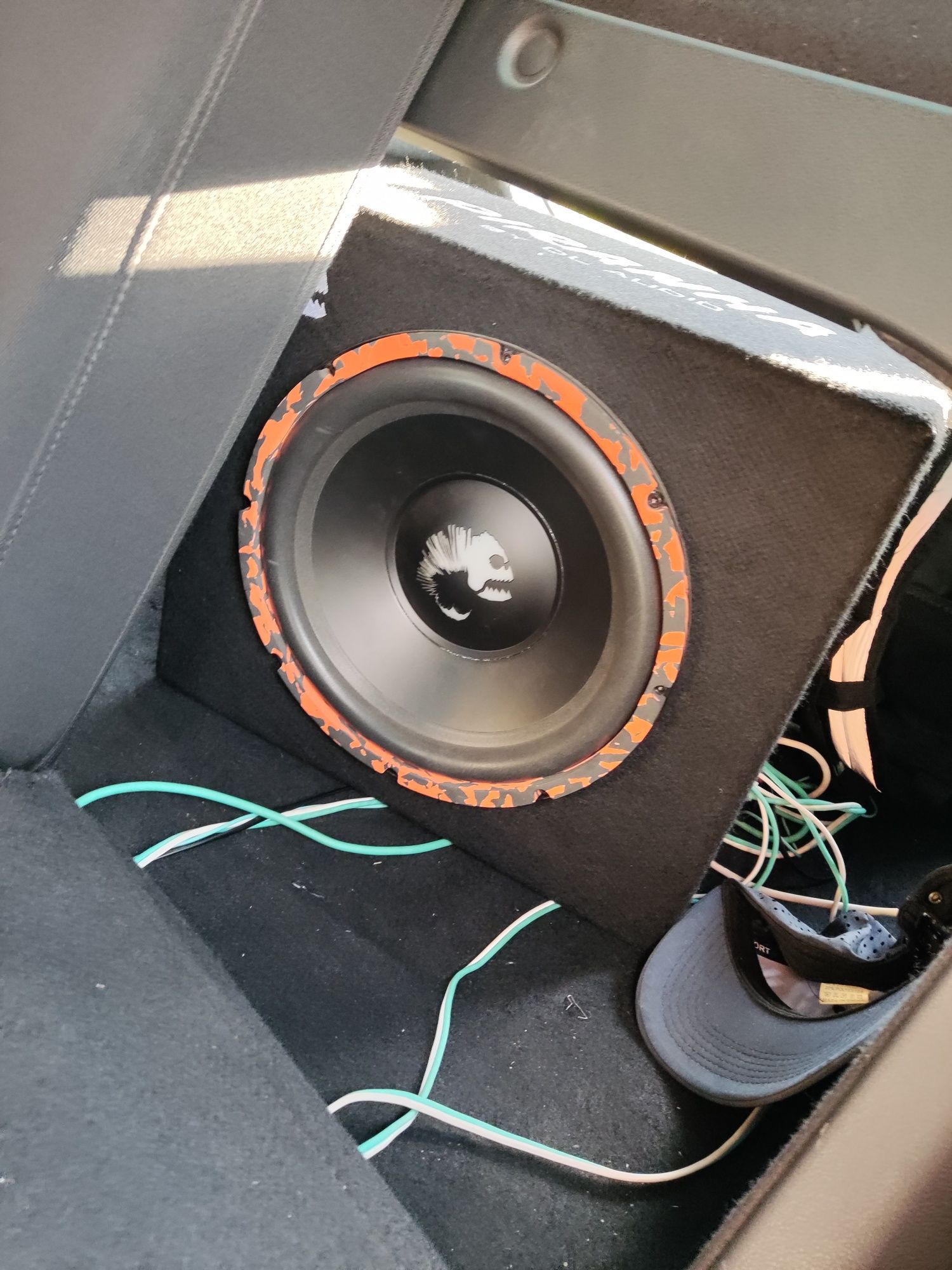Продам саб DL AUDIO PIRANHA 12A SE2.1