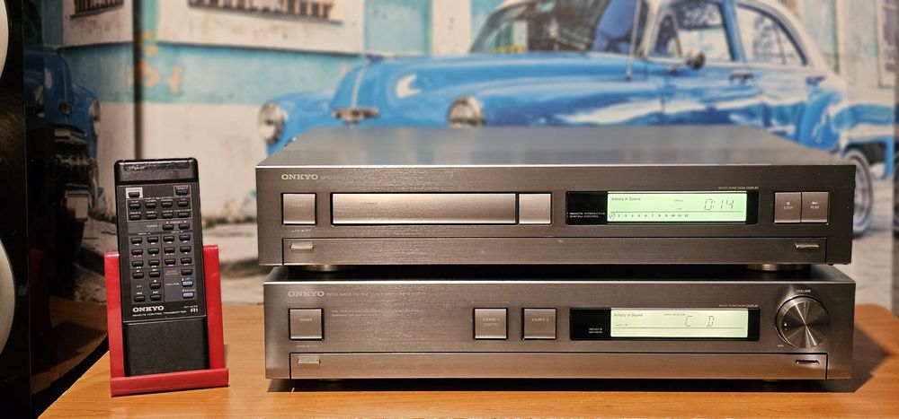 Amplificator statie amplituner receiver Onkyo R 200 și cd player C 200