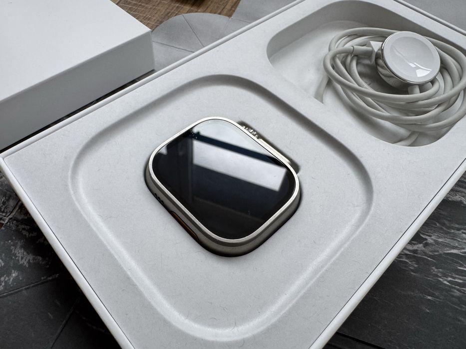 Apple Watch Ultra Titanium 49mm + Cellular Гаранция