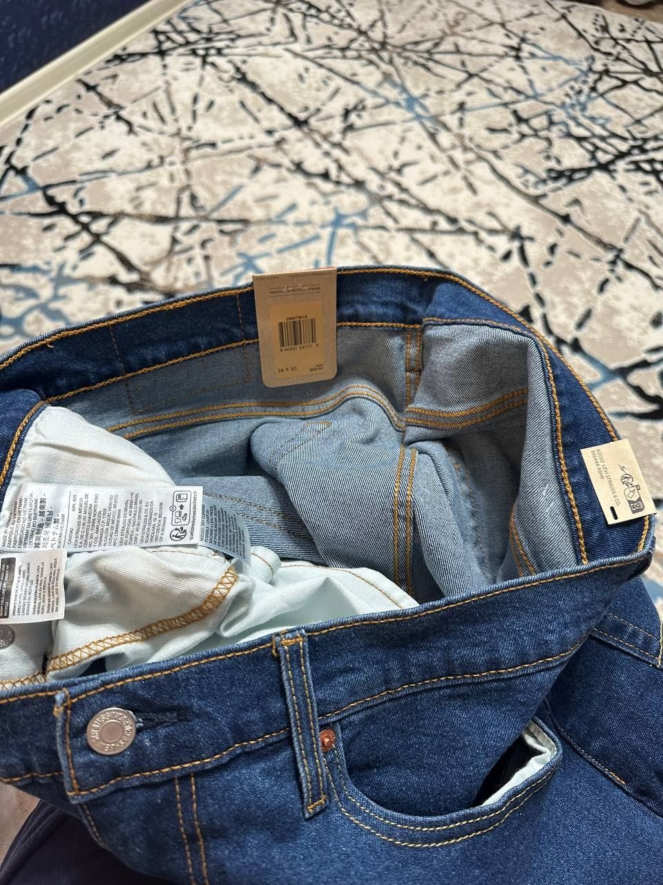 Джинсы Levi's 502 taper fit р.34/32 и 34/30