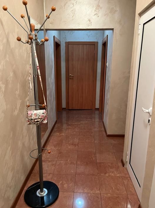 Двустаен апартамент под наем в кв. Гагарин