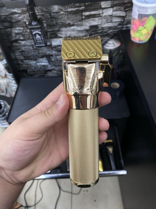 Masina de tuns babyliss gold fx aproape noua , masina taie extraordina