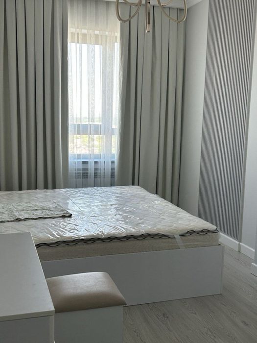 Jalyuzi  500 xildan ortiqroq pardalar uyingizga kork beruvchi material