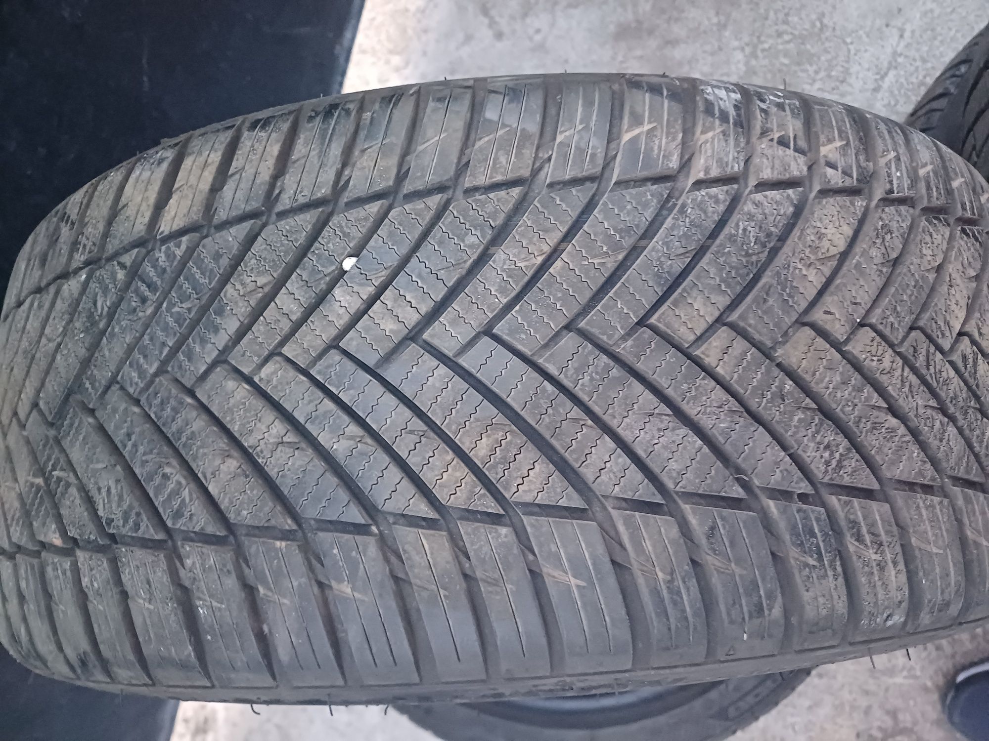 2 броя 225/40/19