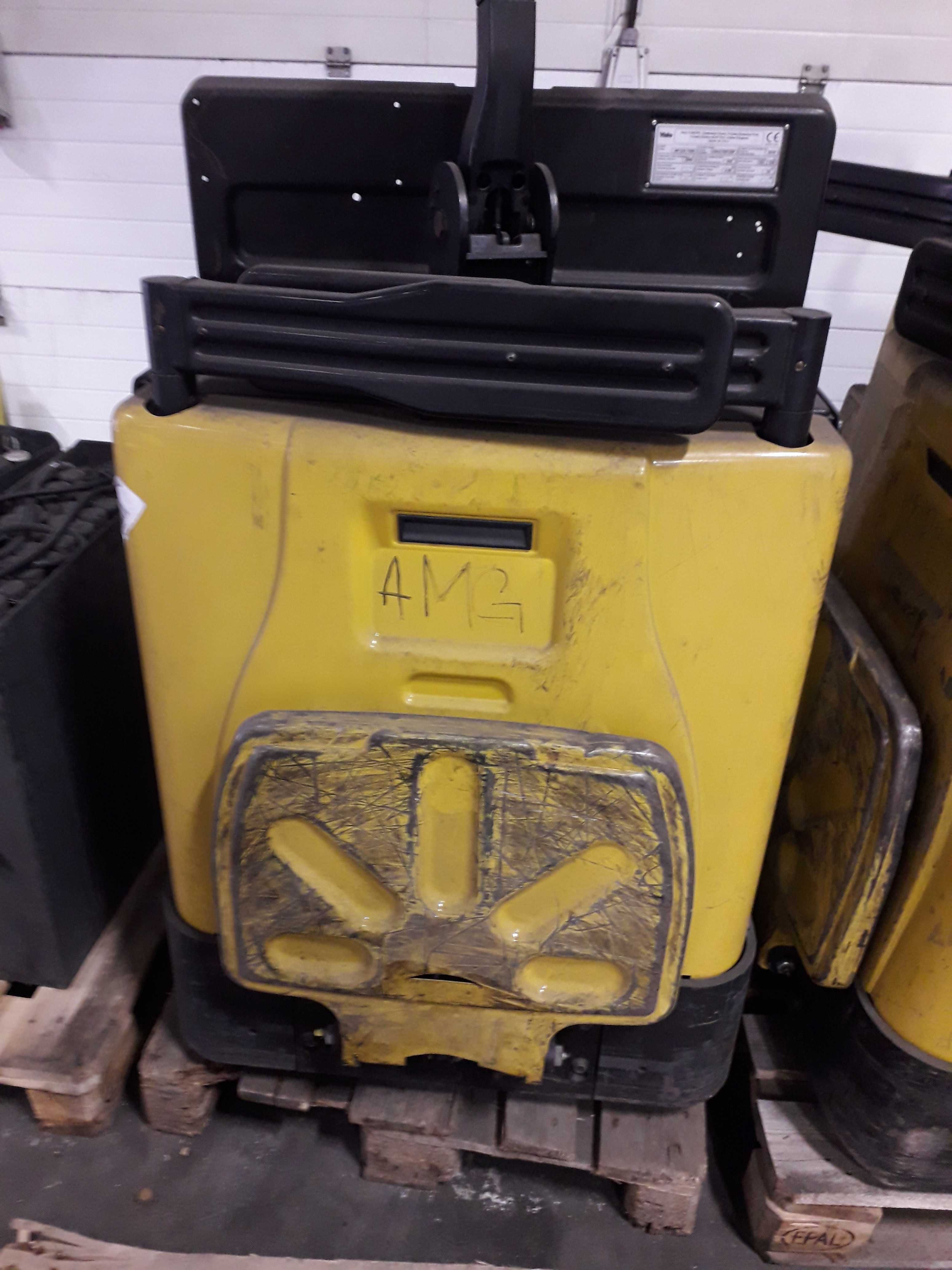 Eлектрически транспортьори YALE HYSTER