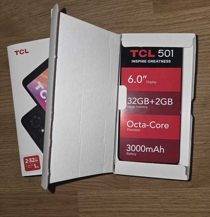 Telefon mobil TCL 501 Nou