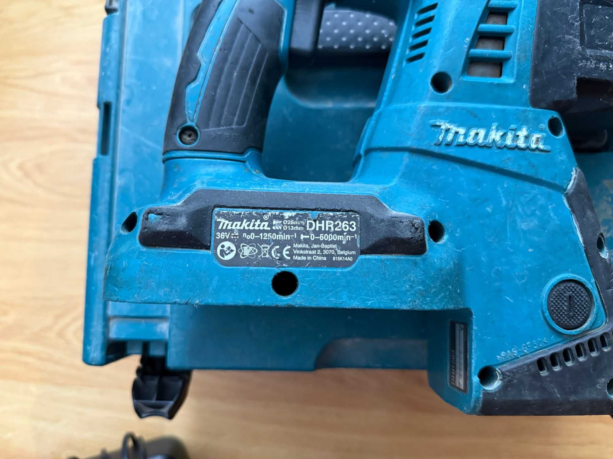 Makita DHR263 Перфоратор
