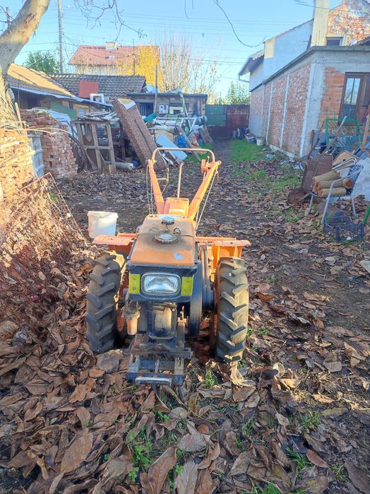 Продавам мотоблок