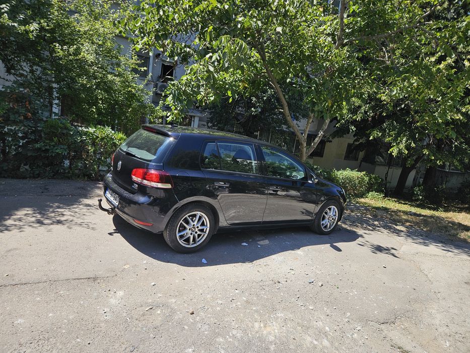 Volkswagen Golf 6 1.6 TDI DSG 2012