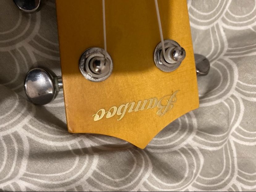 Vand ukulele Bamboo