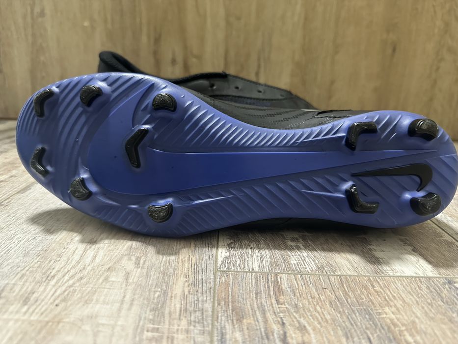 Оригинални Nike Phantom бутонки