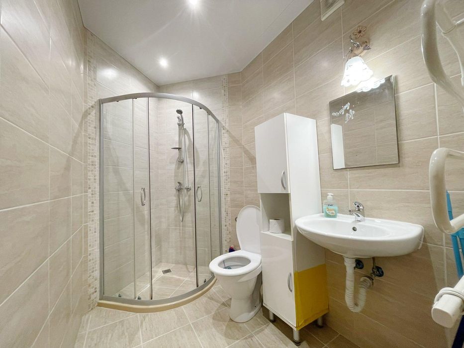 Дава се под наем Двустаен апартамент в Варна, Бриз - 65 кв.м за 600 € - Снимка #9